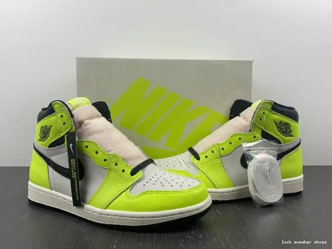 Rep LUCY Jordan Air 1 High OG 555088-702 Volt 0526